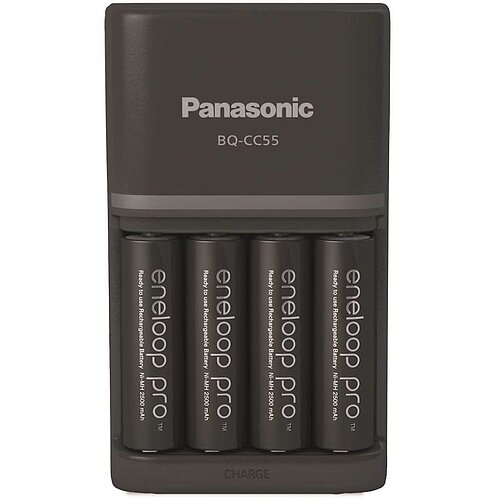 Panasonic eneloop Smart & Quick Charger BQ-CC55 inklusive 4x HR-3UWXB / BK-3HCDE