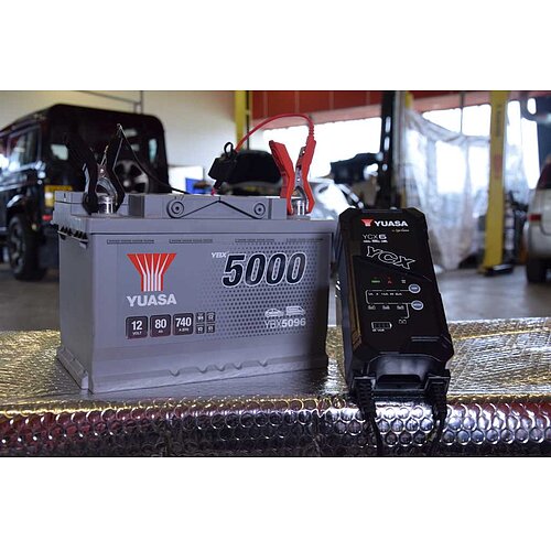 Yuasa YCX6 12V 6A Ladegerät Yuasa YCX6 12V 6A Ladegerät