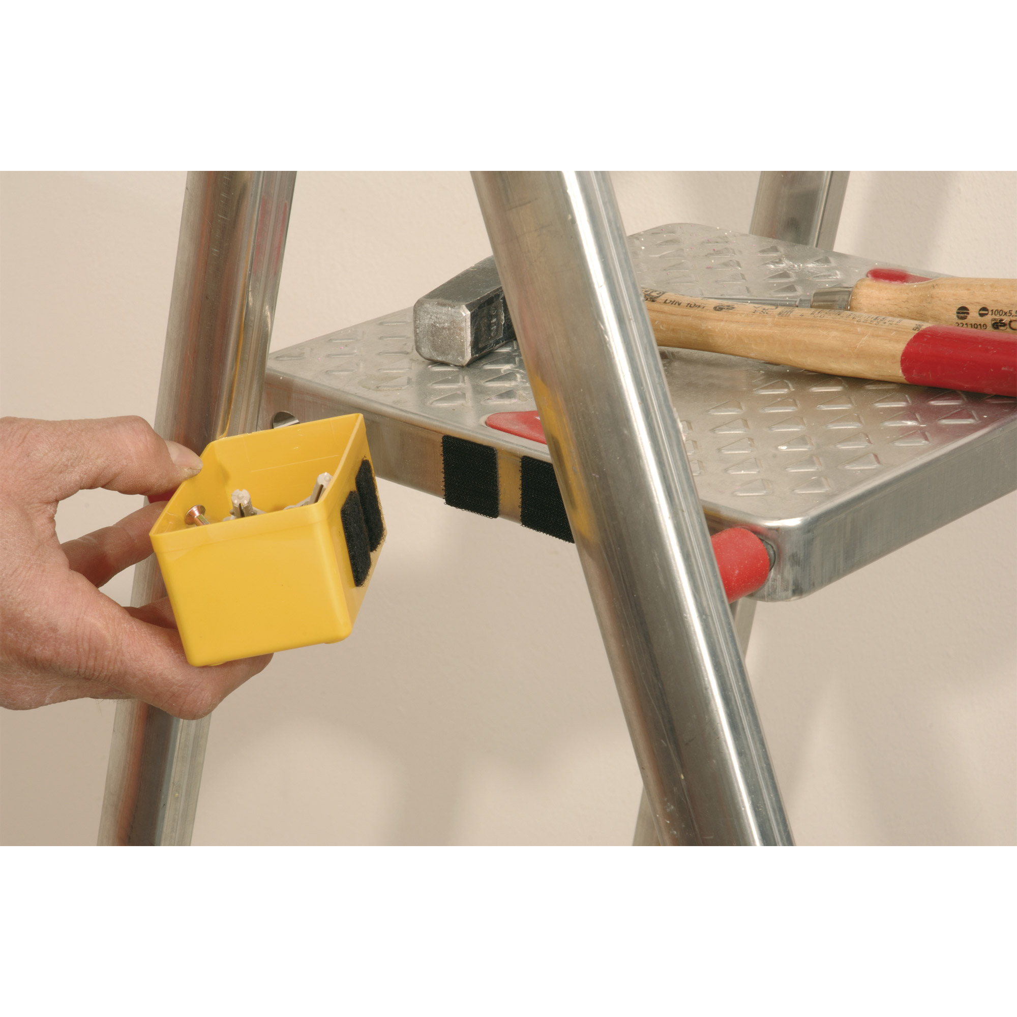 tesa On- & Off-Klettband extra stark, 1m x 50mm, schwarz tesa On- & Off-Klettband extra stark, 1m x 50mm, schwarz