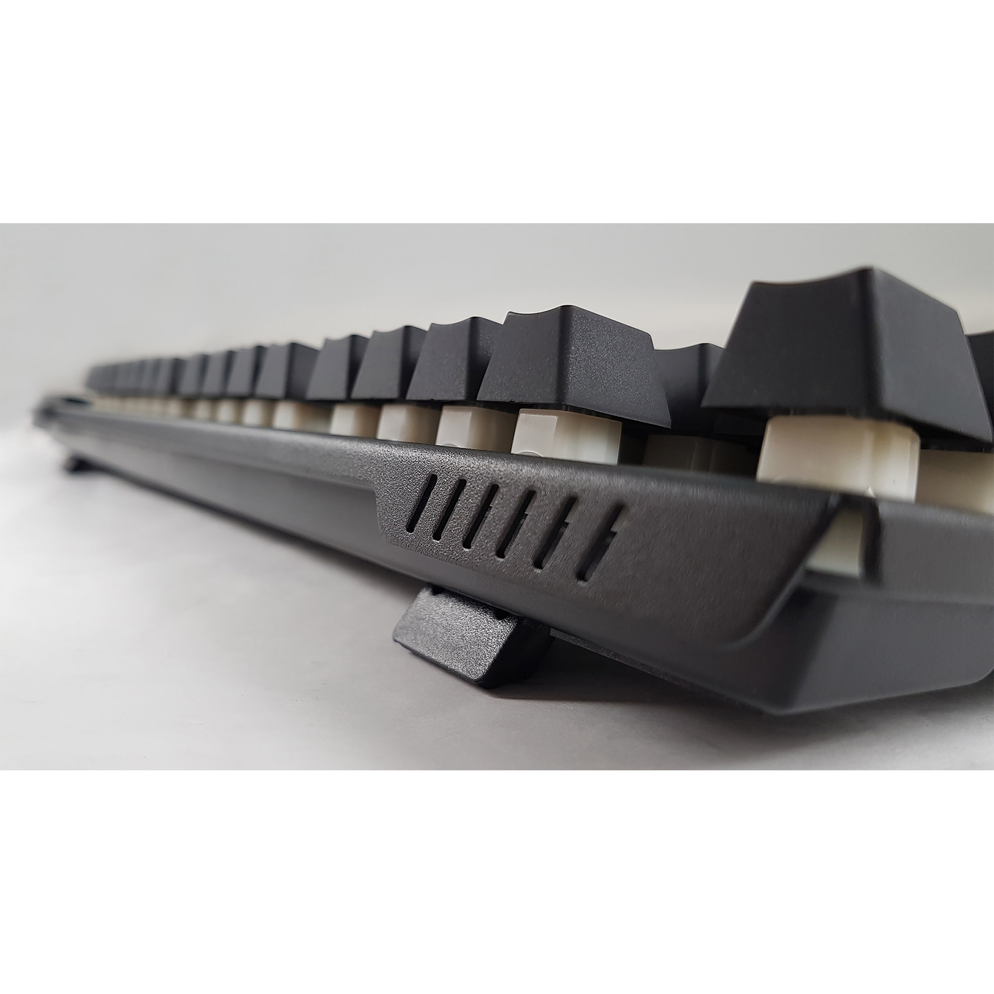 LC-Power LC-KEY-4B-LED Beleuchtete LED-Tastatur DE, USB, schwarz LC-Power LC-KEY-4B-LED Beleuchtete LED-Tastatur DE, USB, schwarz