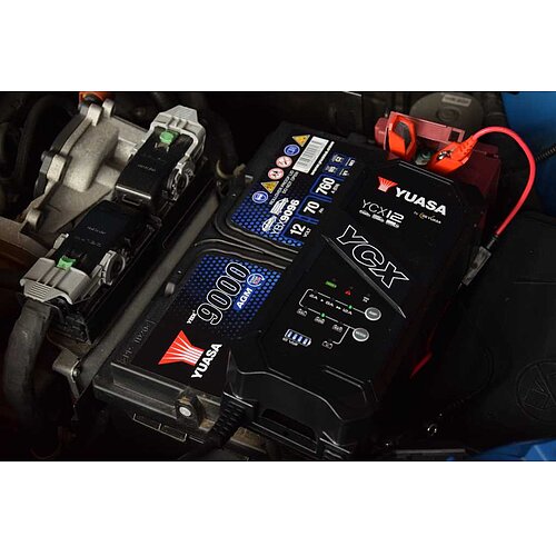 Yuasa YCX12 12V 12A Ladegerät