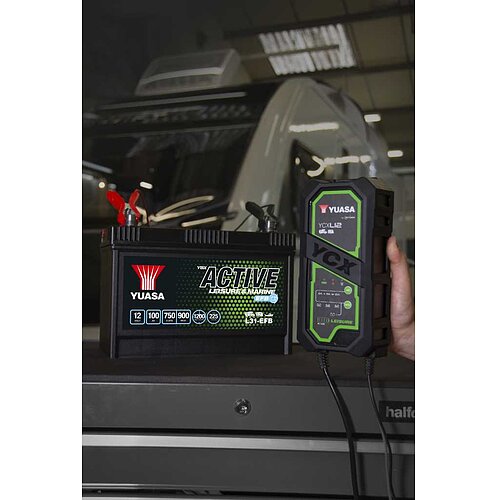 Yuasa YCXL12 12V 12A Ladegerät
