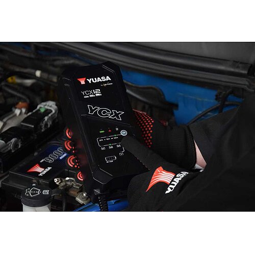 Yuasa YCX12 12V 12A Ladegerät