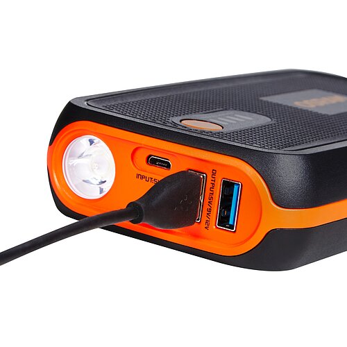 BATTERYstart 300 Lithium-Starthilfegerät mit Powerbank-Funktion 1St. OSRAM